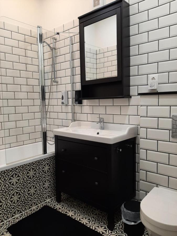 Newone Apartman Sopron Exterior foto
