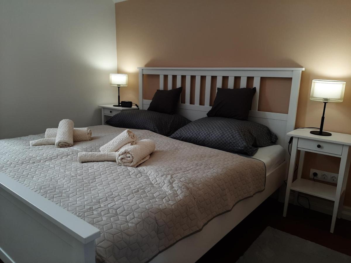 Newone Apartman Sopron Exterior foto